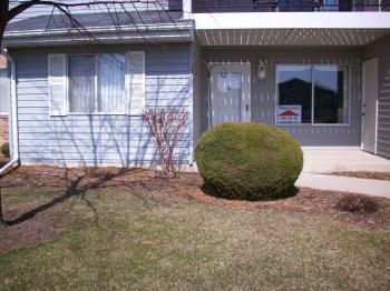 1239 N Sunnyslope Dr. #103 L, Mount Pleasant, WI 53406