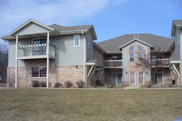 410 W Aspen #2, Oak Creek, WI 53154