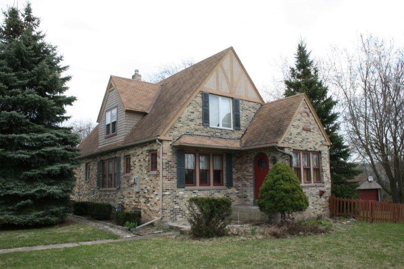 18645 Pleasant St., Brookfield, WI 53045