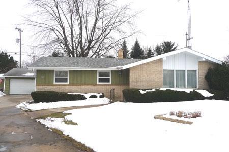 1122 Echo Cir., Racine, WI 53406