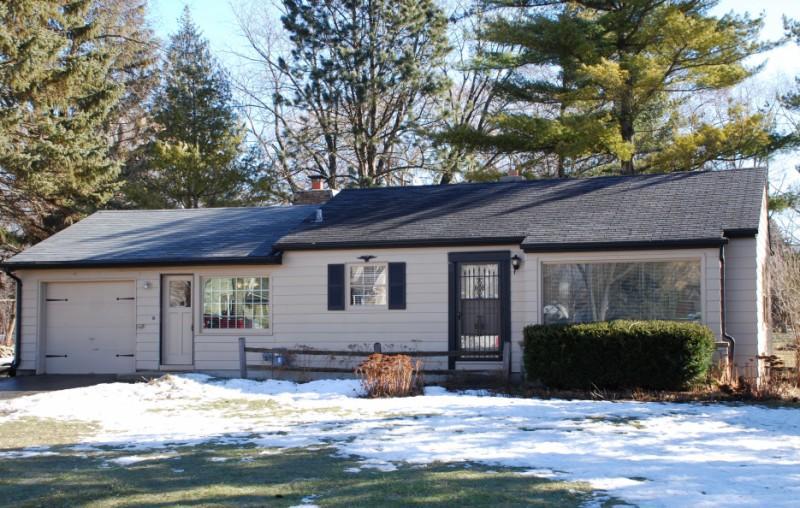 2170 San Fernando Dr, Elm Grove, WI 53122