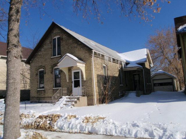 1827 Green St., Racine, WI 53402