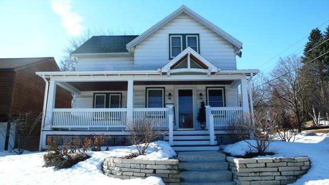 1412 Pleasant View, Waukesha, WI 53188