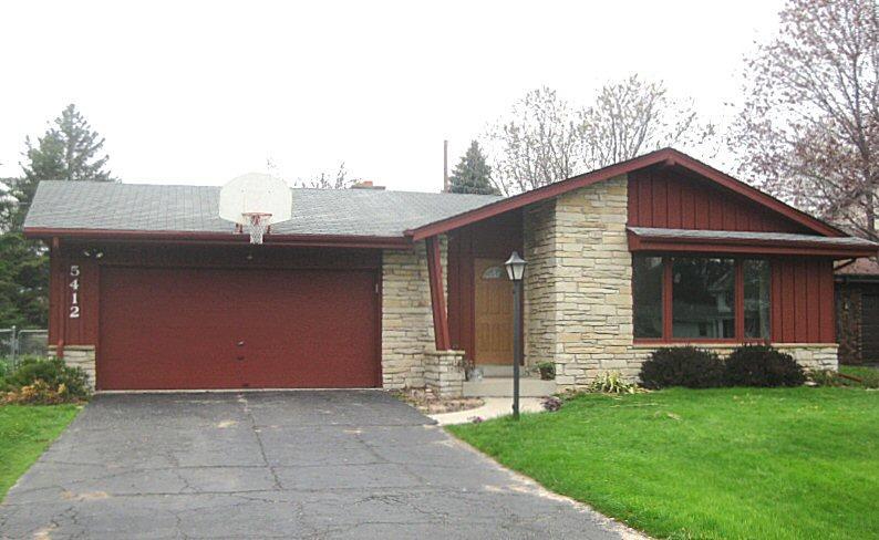5412 Langdale Dr., Caledonia, WI 53402