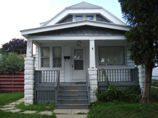 2724 W Fairmount Ave., Milwaukee, WI 53209