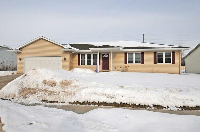 805 Eastwood St., Holmen, WI 54636