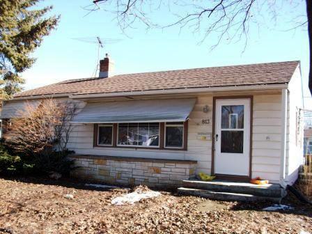 813 S Grand Ave., Waukesha, WI 53186