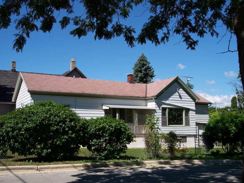 1116 E Potter Ave., Milwaukee, WI 53207