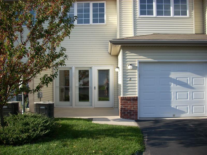 2418 Fox River #I, Waukesha, WI 53188