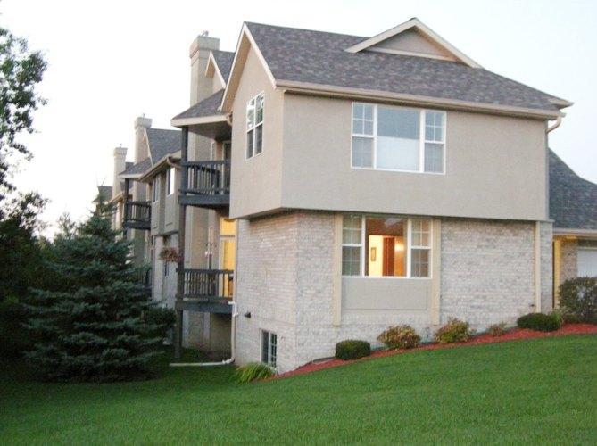 9164 W Elm Ct. #D, Franklin, WI 53132