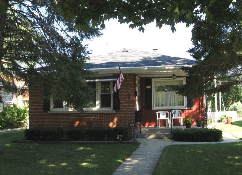 4708 N 81st St., Milwaukee, WI 53218