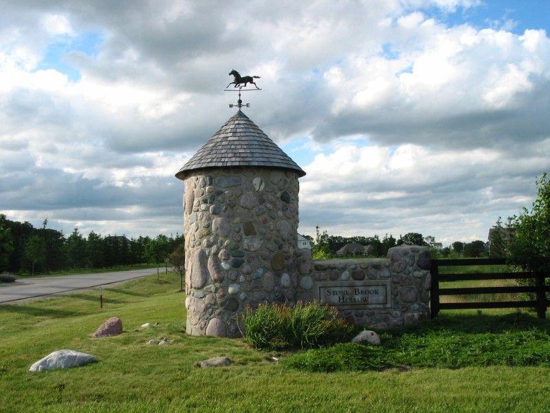 S84W33145 Brown Bear Ln., Mukwonago, WI 53149