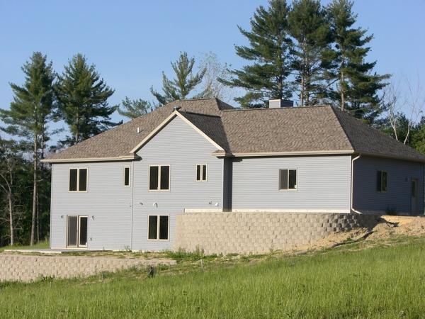 840 Wagon Dr., West Salem, WI 54669