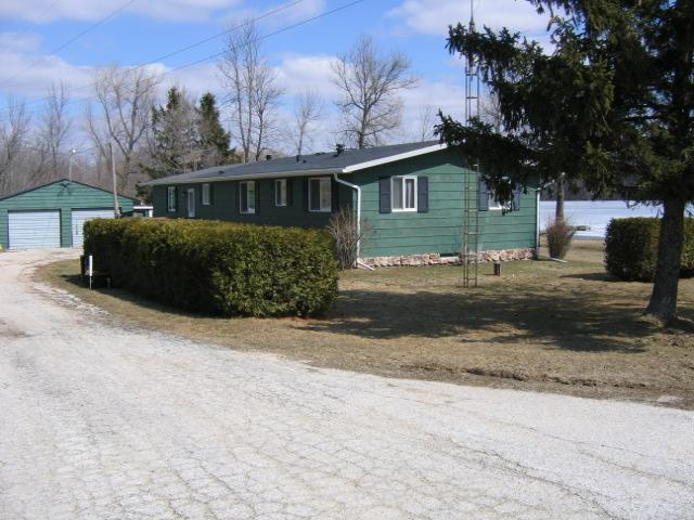 8034 Carstens Lake Rd., Newton, WI 54220