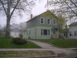 523 N.9th St., Manitowoc, WI 54220