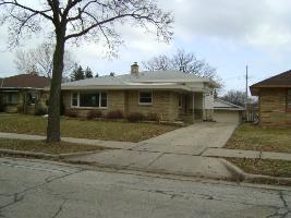 3430 S 33rd St., Milwaukee, WI 53215