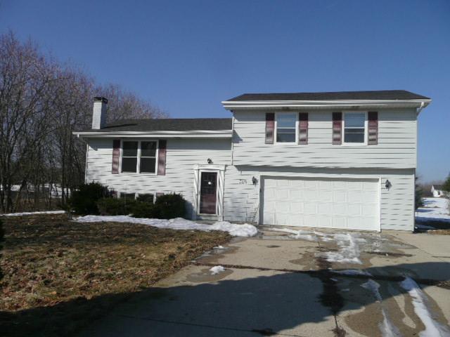 W306S7817 Applewood Ln., Mukwonago, WI 53149