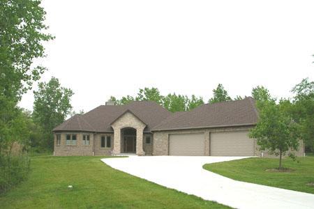 4120 Quarry Springs Dr., Caledonia, WI 53405