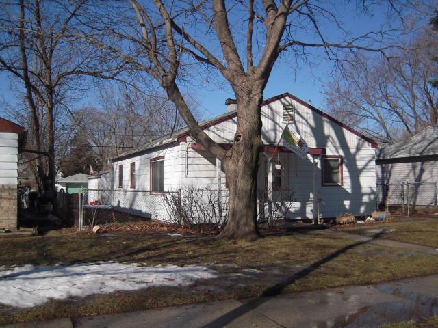 6049 N 39th St, Milwaukee, WI 53209