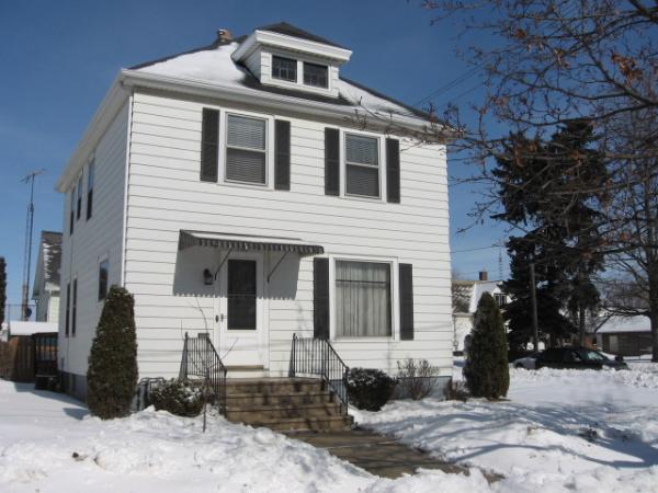 1602 Clark St., Manitowoc, WI 54220