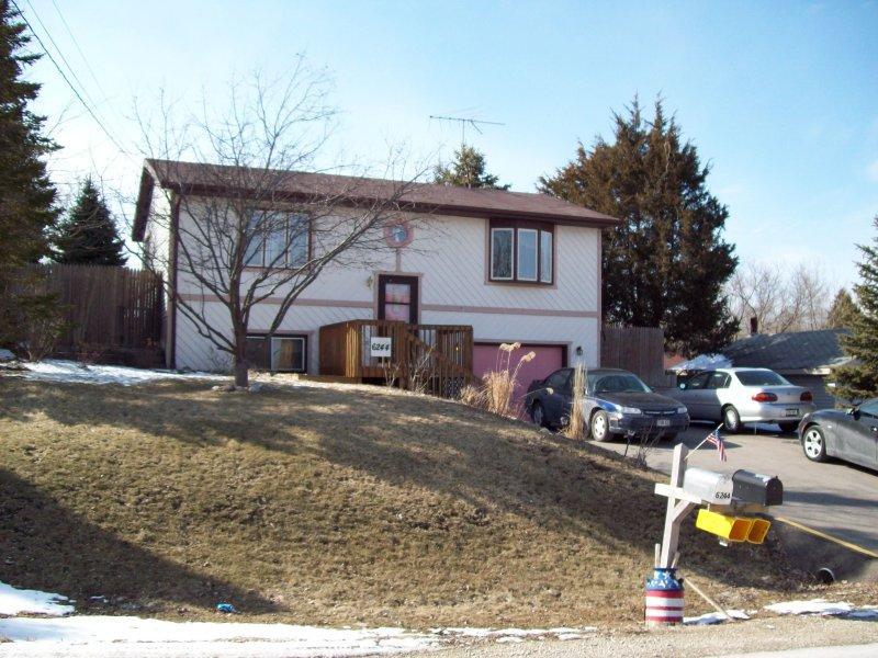 6244 236th Ave, Paddock Lake, WI 53168