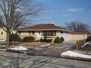3627 Astoria Dr., Racine, WI 53402