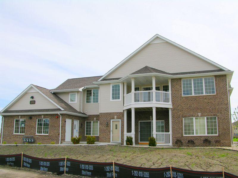 1713 Parkstone Terr #103, Mount Pleasant, WI 53406
