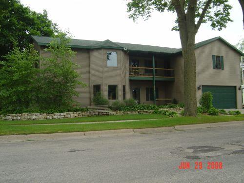 803 14th St, La Crosse, WI 54601