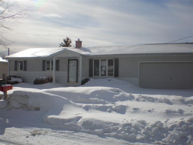 912 S 41st St., Manitowoc, WI 54220