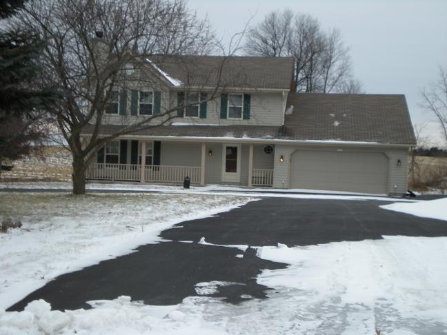 6065 S Aberdeen Dr., New Berlin, WI 53146