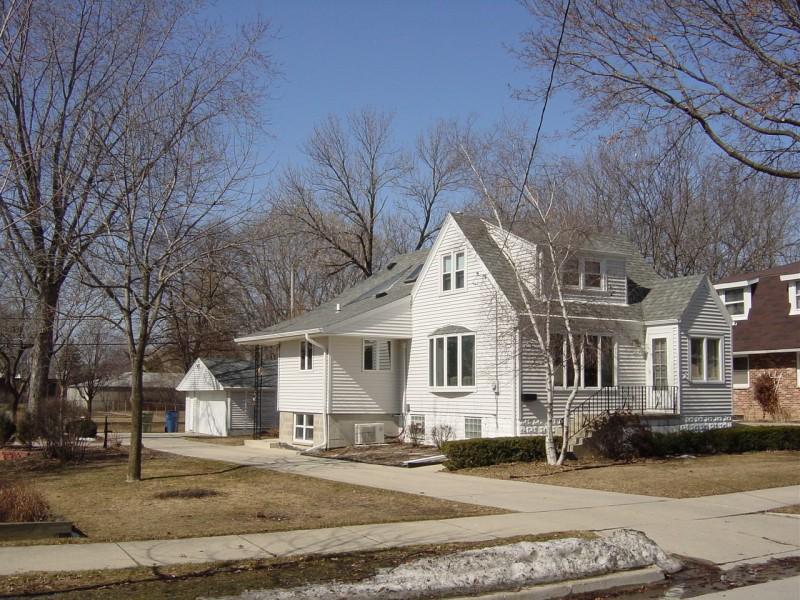 3445 S 96th St., Milwaukee, WI 53227