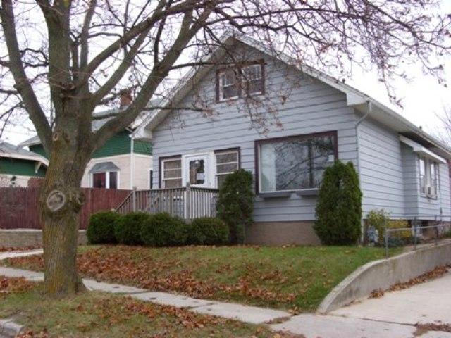 1607 S 13th St., Manitowoc, WI 54220