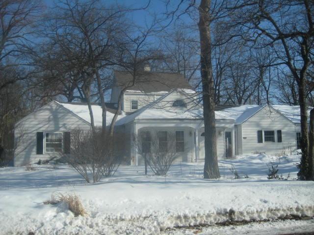 2450 N 117th, Wauwatosa, WI 53226