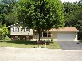 705 Evergreen Dr., Holmen, WI 54636