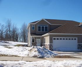 235 Nordic Ln., Slinger, WI 53086