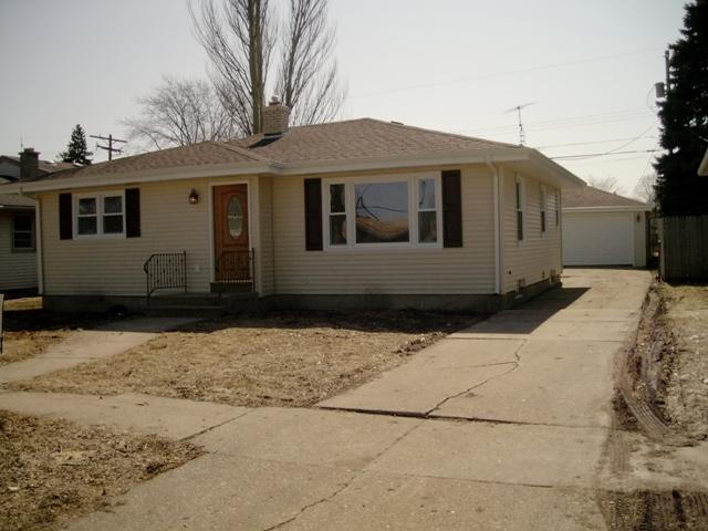 1707 25th St, Kenosha, WI 53140