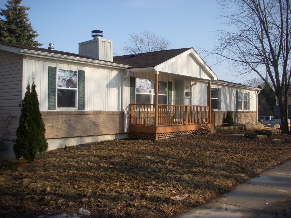 634 N Wisconsin St, Port Washington, WI 53074