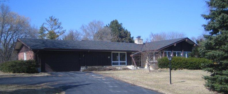 11305 N Mulberry Dr., Mequon, WI 53092