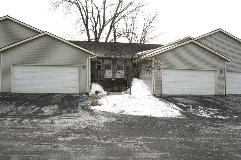 517 Slinger Rd #3, Slinger, WI 53086