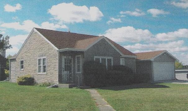 303 W Main St., Saint Nazianz, WI 54232