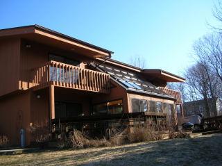 11965 W Rebecca Ct., Greenfield, WI 53228