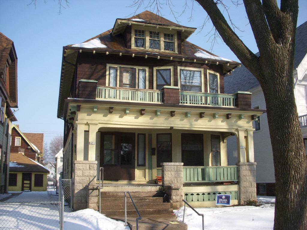 2454 N 41st St #2456, Milwaukee, WI 53210