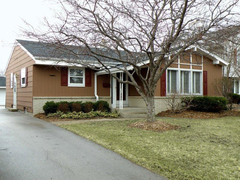 3525 S 92nd St, Milwaukee, WI 53228