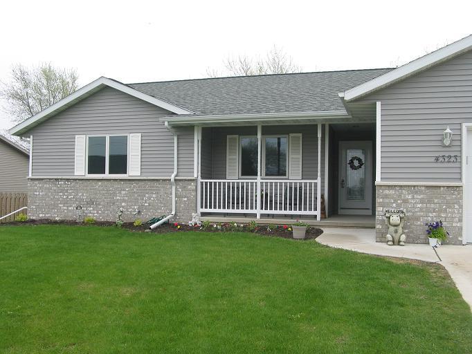 4323 Menasha Ave., Manitowoc, WI 54220
