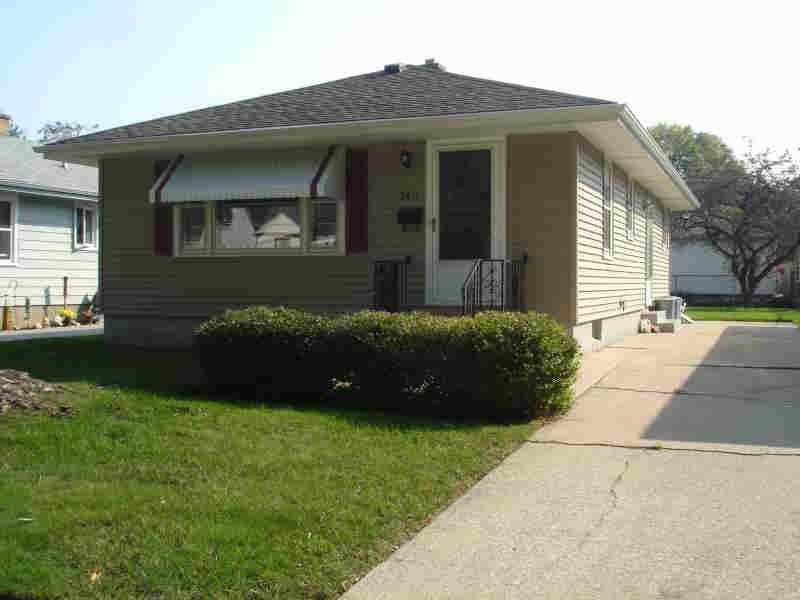 2411 Hayes Ave., Racine, WI 53405