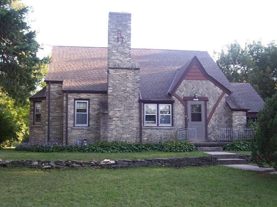 13301 W Prospect, New Berlin, WI 53151