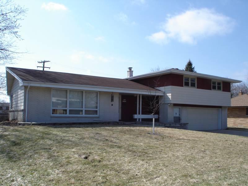 N88W17059 Elmwood Dr., Menomonee Falls, WI 53051