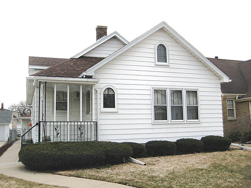 1239 Romayne Ave., Racine, WI 53402