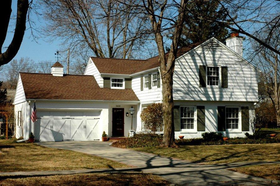 2633 N Harding Blvd., Wauwatosa, WI 53226