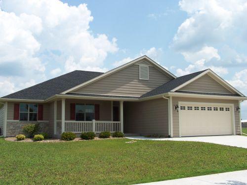 415 Fair Meadow Ln., Elkhorn, WI 53121